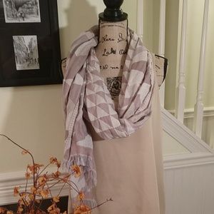 Old Navy | Geometric Wrap Scarf